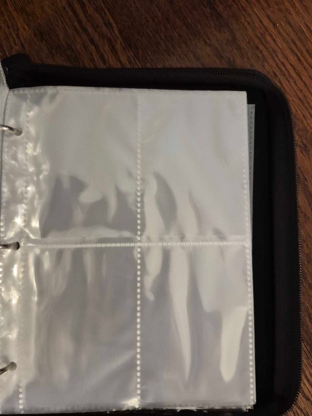Charizard Pokémon Trading Card Binder - photo 3