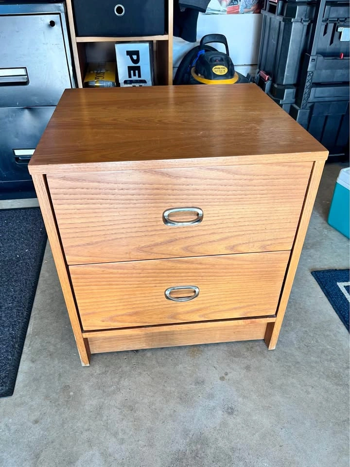 Mcm Mid-Century Modern 2-Drawer Nightstand