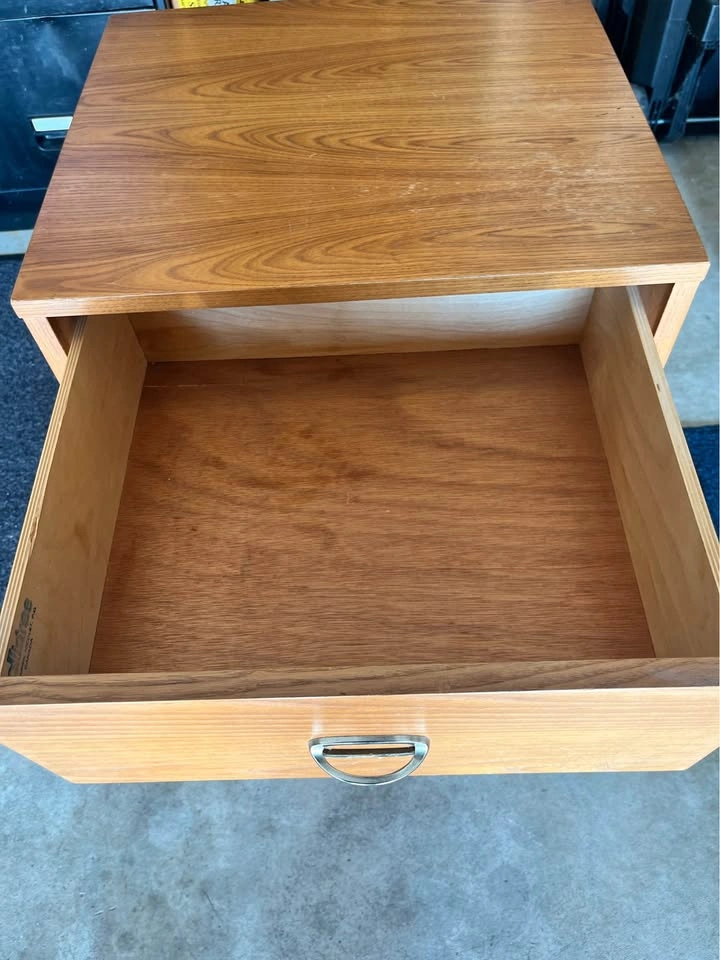 Mcm Mid-Century Modern 2-Drawer Nightstand - photo 3