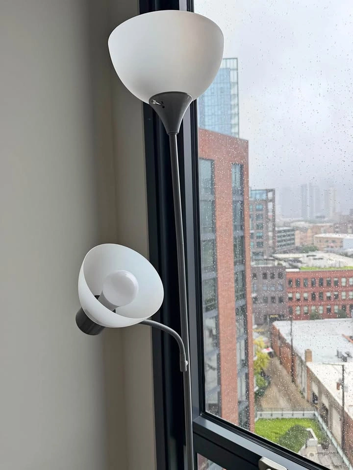 Floor lamp