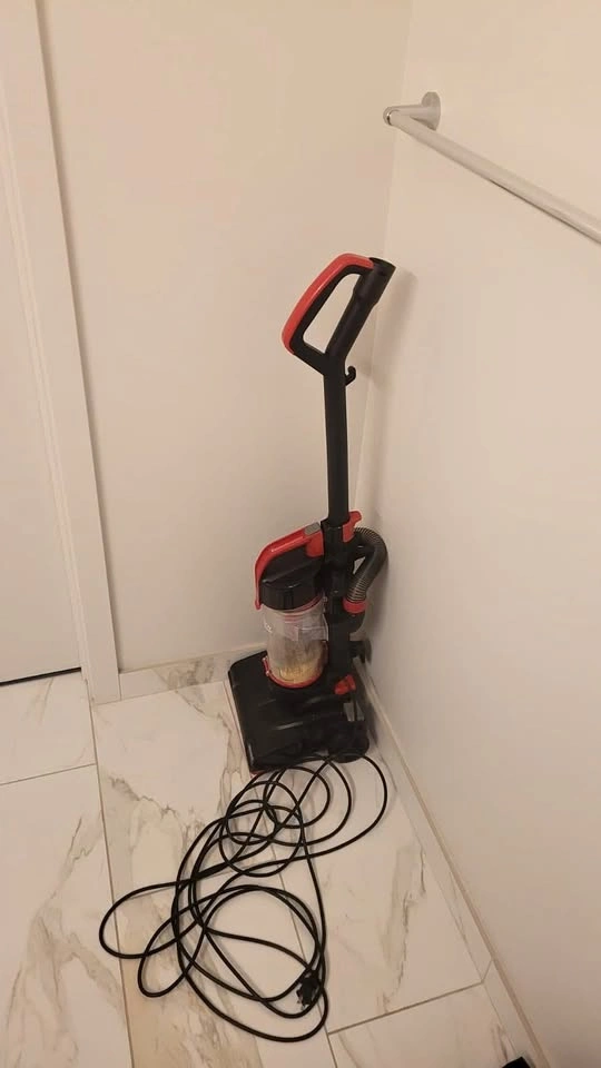 Bissell Cleanview Bagless Power Vacuum
