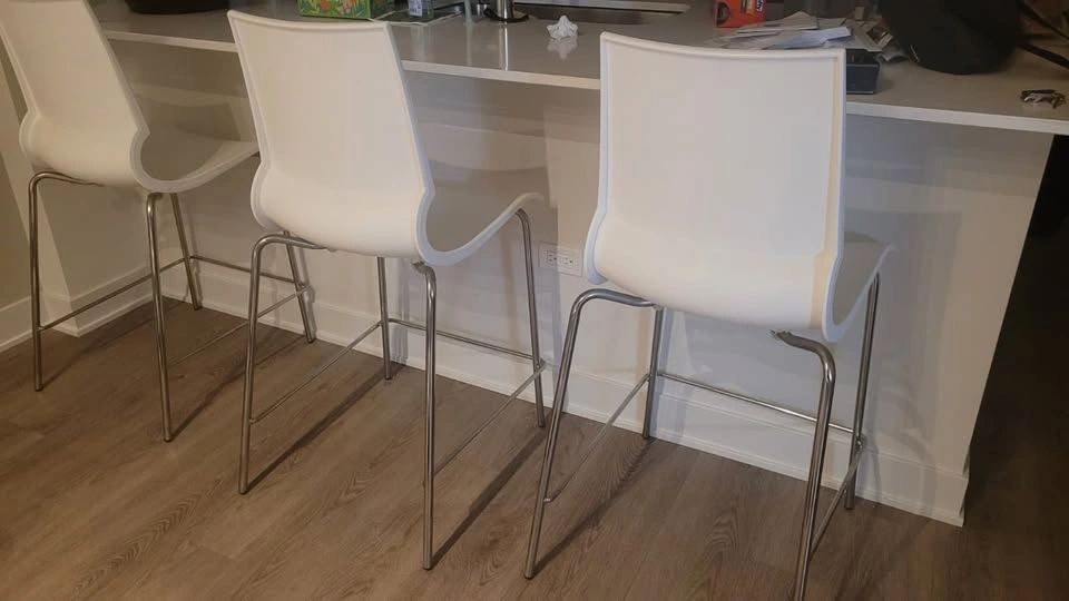 White Counter Height Bar Stool (x3) - photo 2