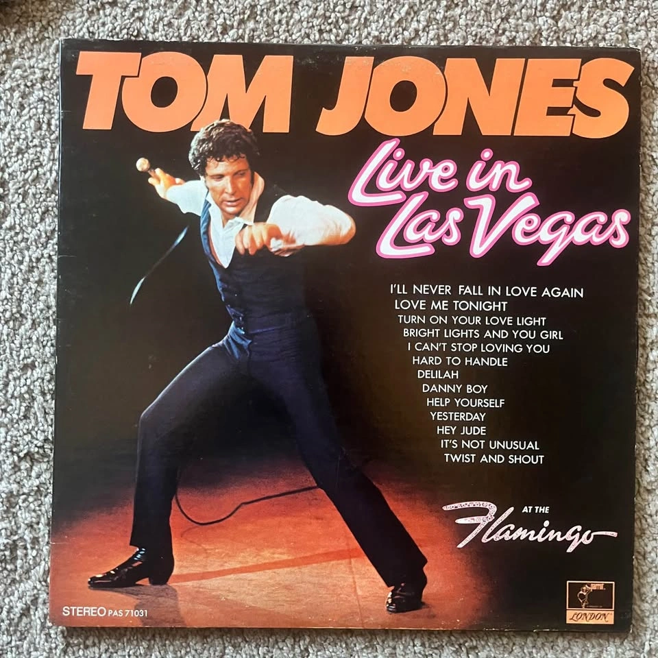 Tom Jones Vinyl Record Lot: This is Tom Jones & Live in Las Vega - photo 3