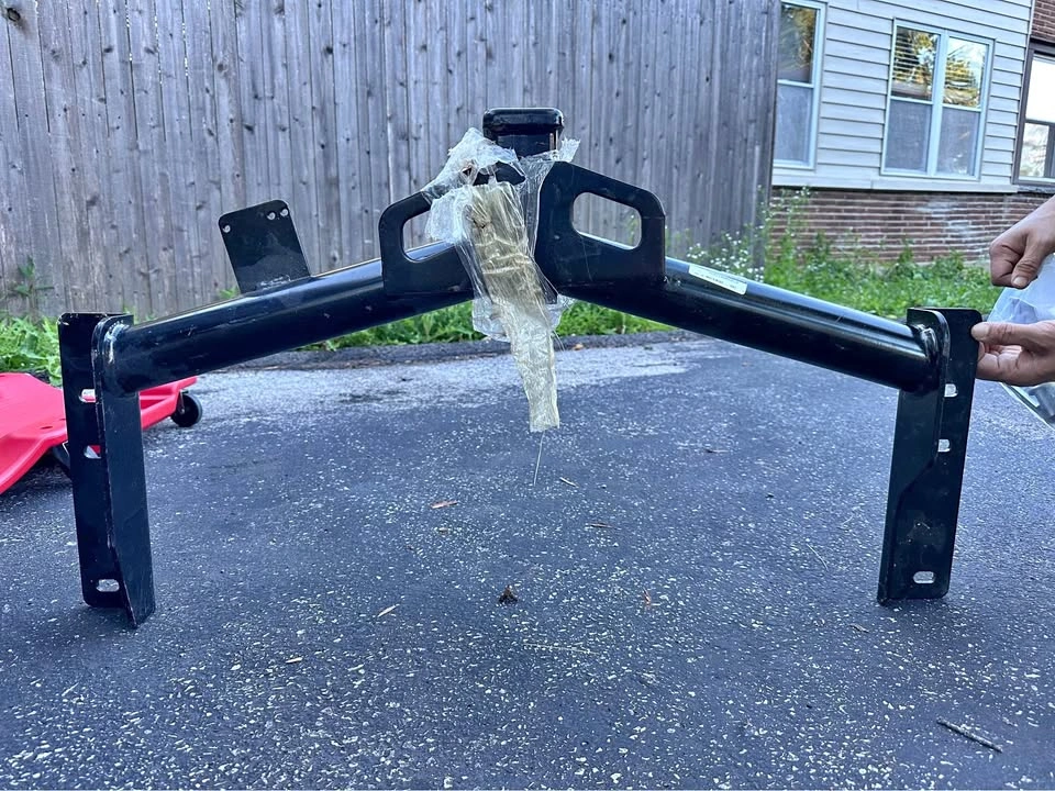 Brand new Class 4 Hitch for Ford Vehicles