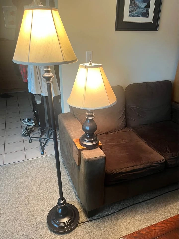 Matching Floor and Table Lamp Set - photo 2