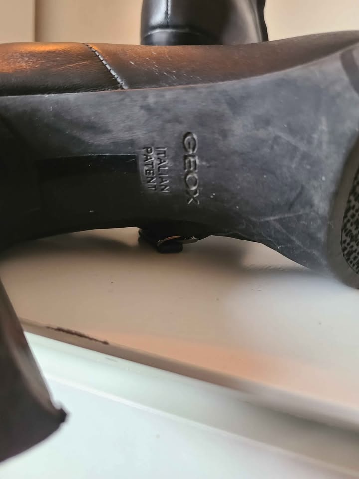Women Geox Black Leather Ankle Boots Size 37 (US 6.5-7) - photo 3