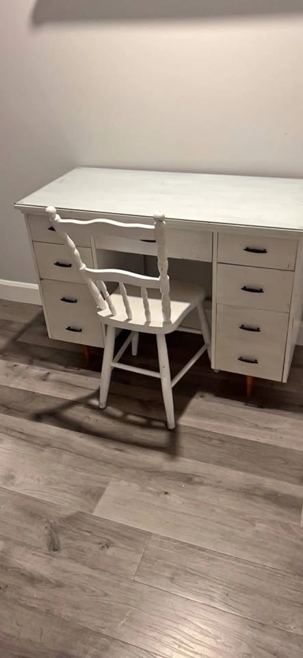 White Wooden Desk and Chair Set. Glass top.