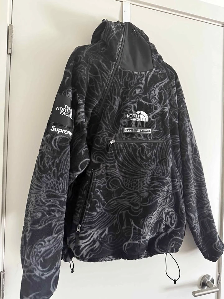 Supreme x The North Face Steep Tech Fleece Pullover