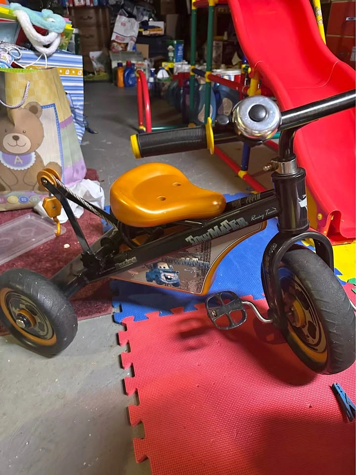 Tow truck tricycle
