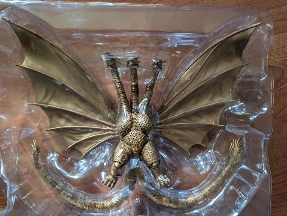 Godzilla vs. King Ghidorah - King Ghidorah Exquisite Exclusive A - photo 3