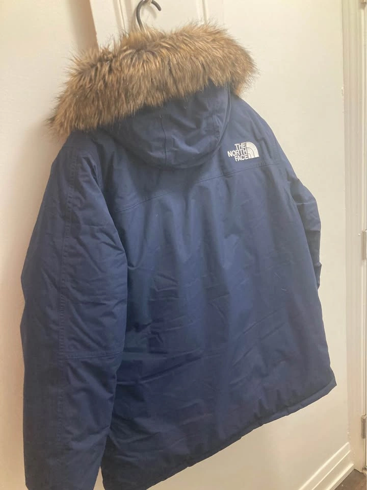 Northface Jacket M size - photo 5