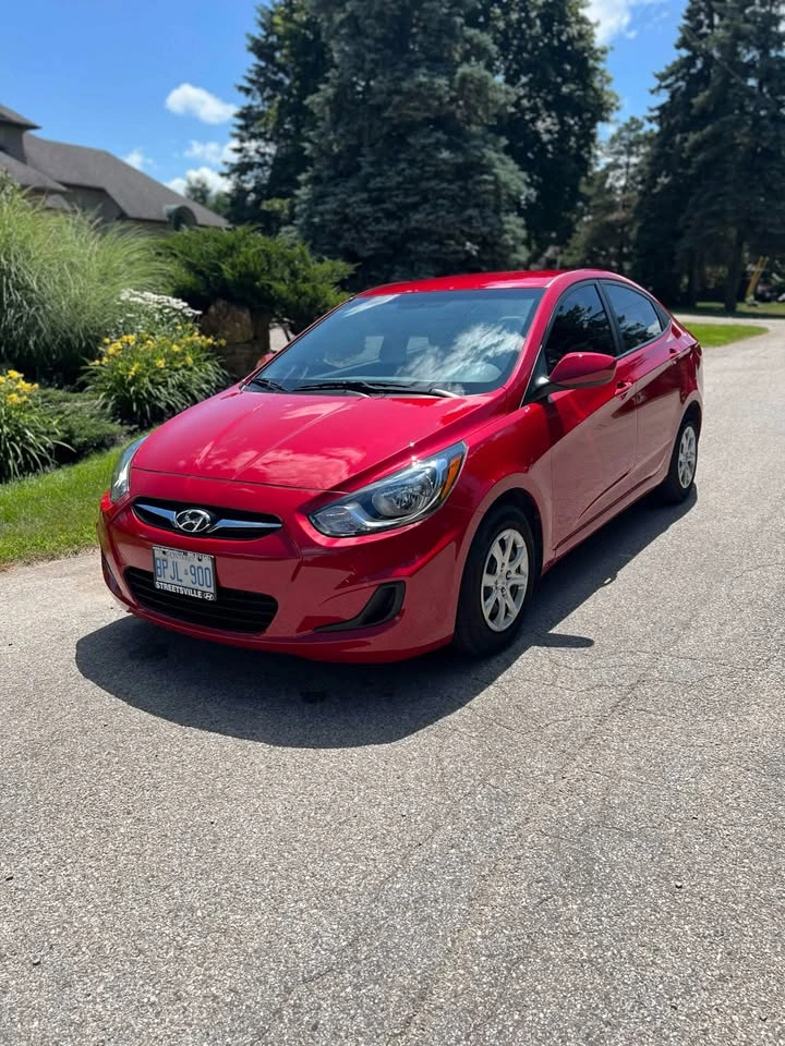 2013 Hyundai Accent - photo 3