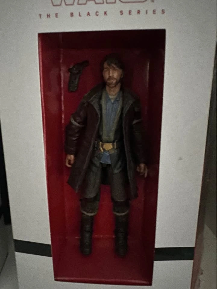 Star Wars The Black Series Cassian Andor & B2EMO Action Figures - photo 3