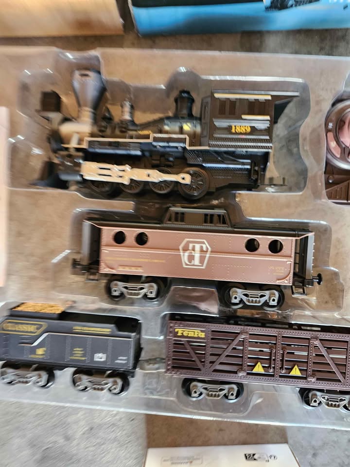 Vintage RC Rail Steam Electric Train Set, Kids Train Set - photo 5