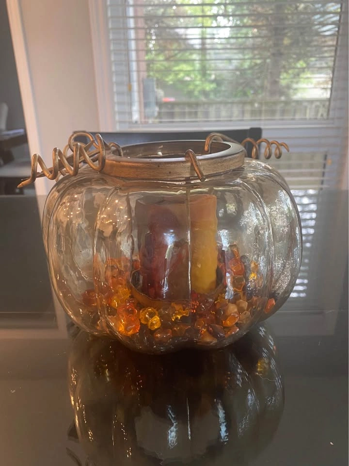 Glass Pumpkin Candle Holder/Centrepiece with Metal Vine Detail - photo 4