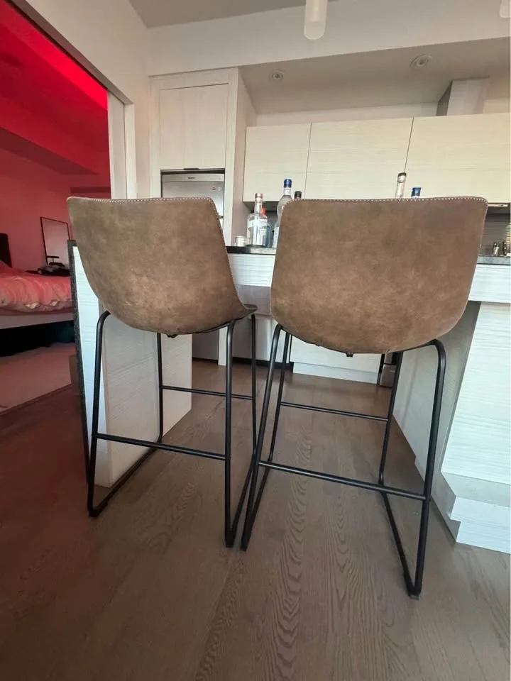2 Bar stools - photo 2