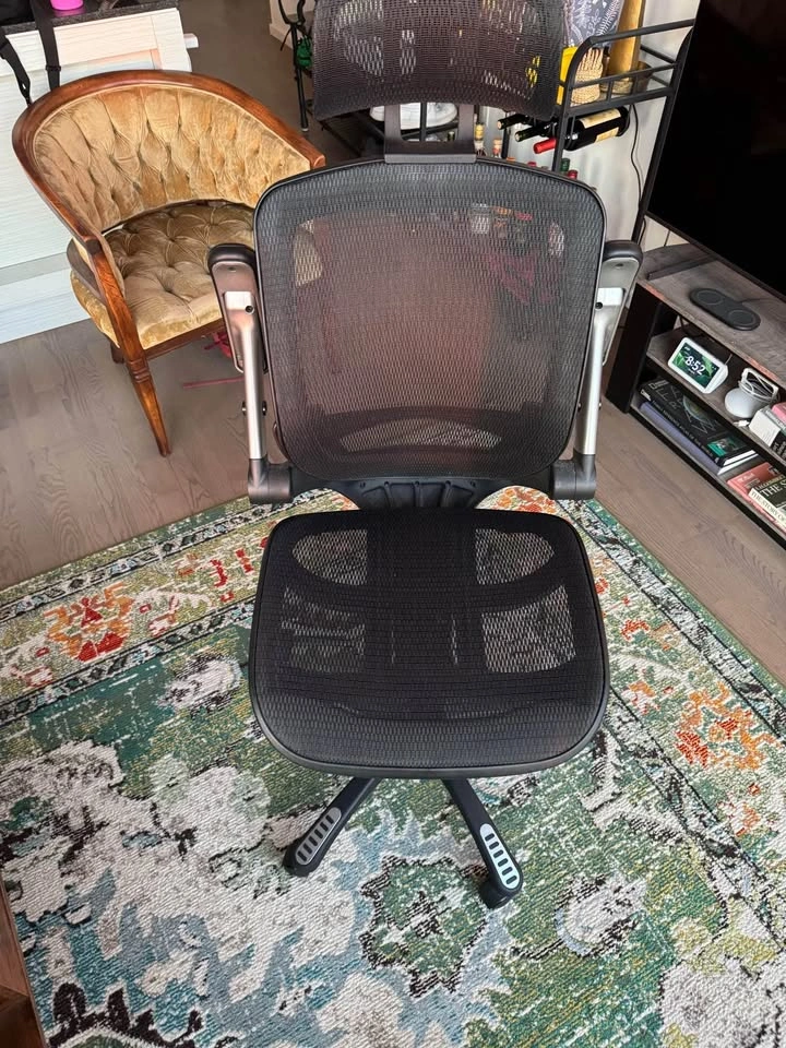 Ergonomic office chair - photo 3