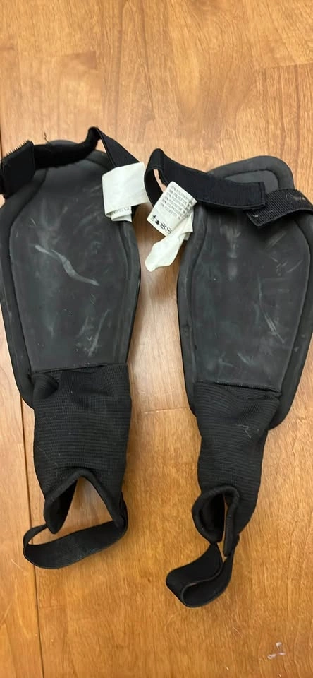 Kids Nike Charge soccer shin guards YL - photo 4