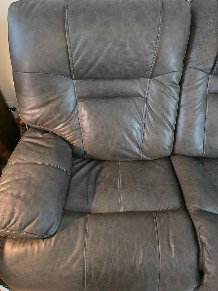 Electric reclining couch - photo 3