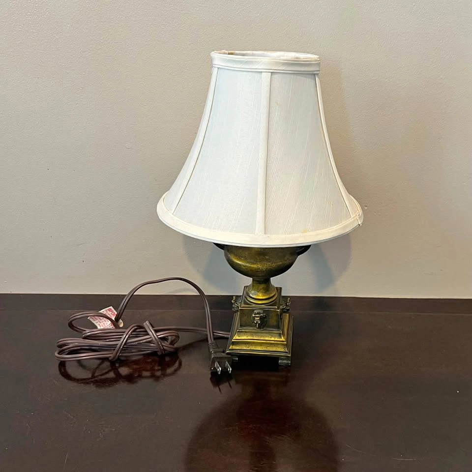 Vintage Small 14” Tall Table Lamp