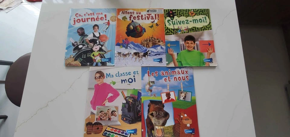Pearson Échos Pro 1 French Literacy Book Set (5 Books)