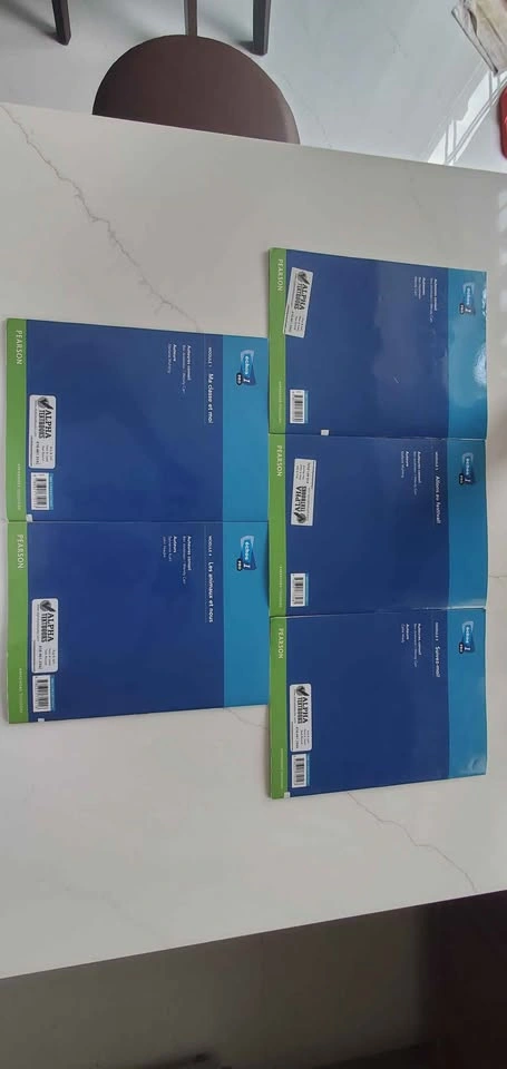 Pearson Échos Pro 1 French Literacy Book Set (5 Books) - photo 2