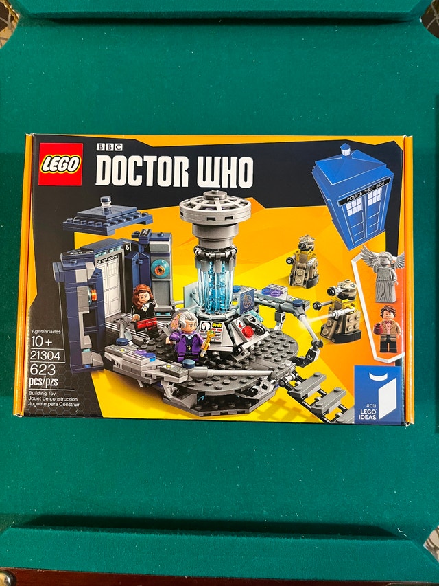 LEGO Ideas Doctor Who 21304 Complete w/ Box Retired #011
