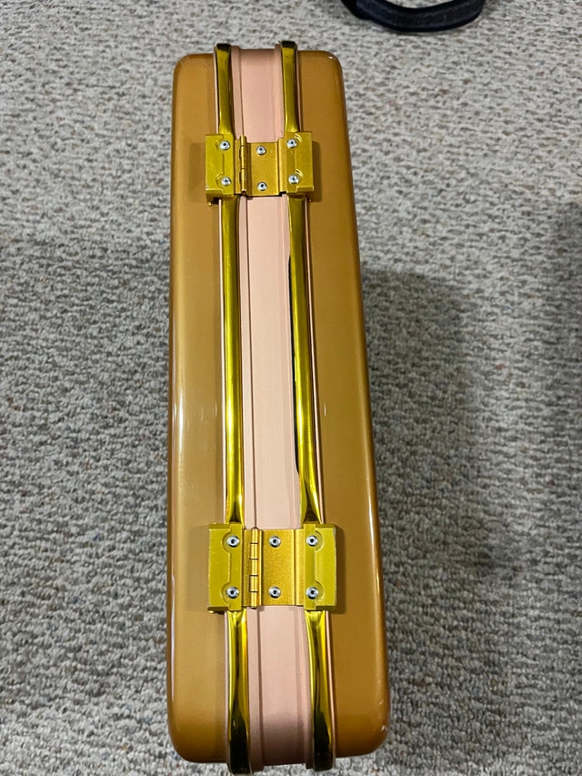 WWE Money In The Bank Gold Replica Wrestling Briefcase With Keys - photo 4