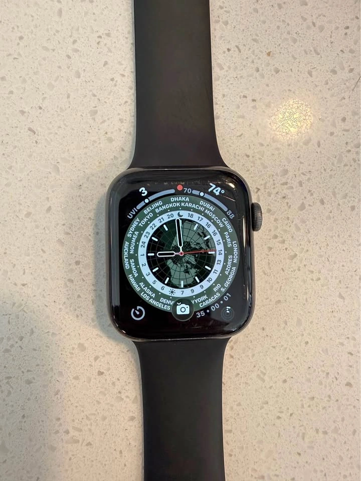 Apple Watch Series 6 (GPS) 44mm MPN F07J3LL/A