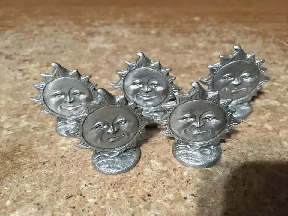 PEWTER SUN AND MOON TIC TAC TOE WITH MIRRORED BOARD GAME - photo 2