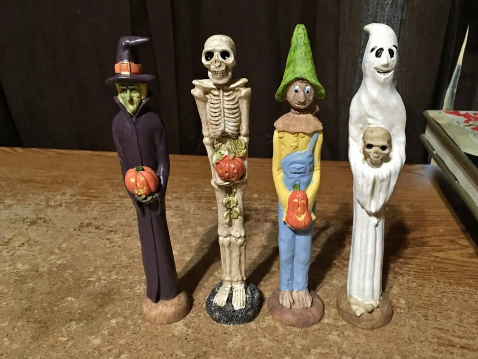LOT OF 4 HERMITAGE POTTERY HALLOWEEN FIGURES