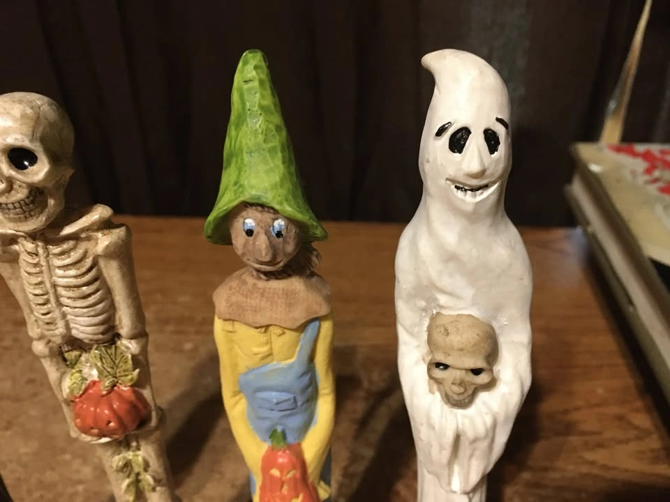 LOT OF 4 HERMITAGE POTTERY HALLOWEEN FIGURES - photo 2