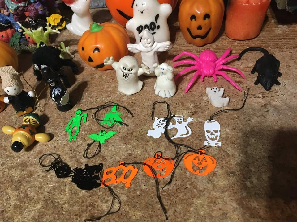 Halloween Decoration Lot: Candles, Figures, Tree, and More - photo 2
