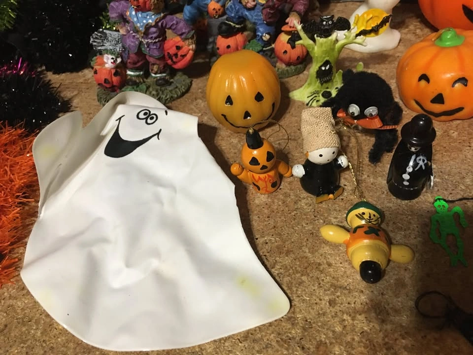 Halloween Decoration Lot: Candles, Figures, Tree, and More - photo 3