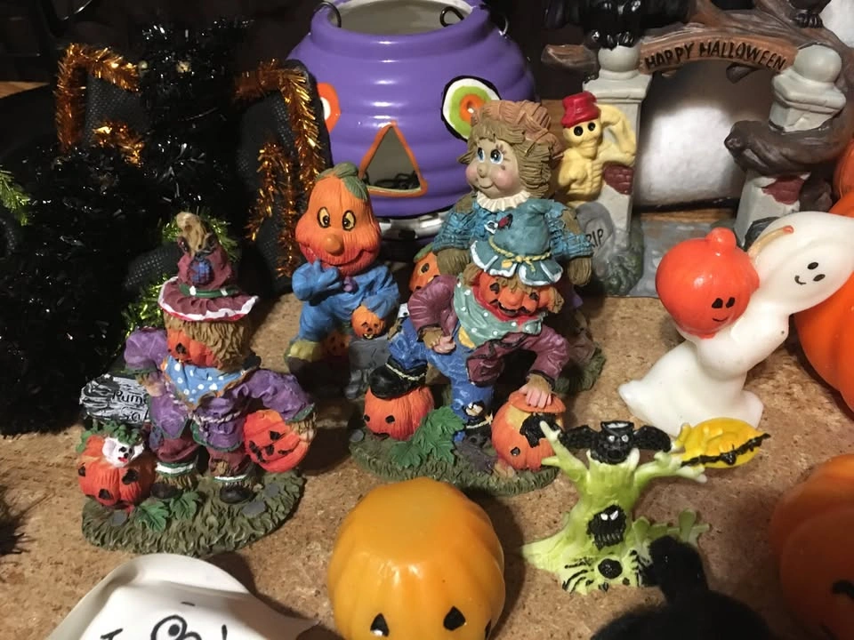 Halloween Decoration Lot: Candles, Figures, Tree, and More - photo 5