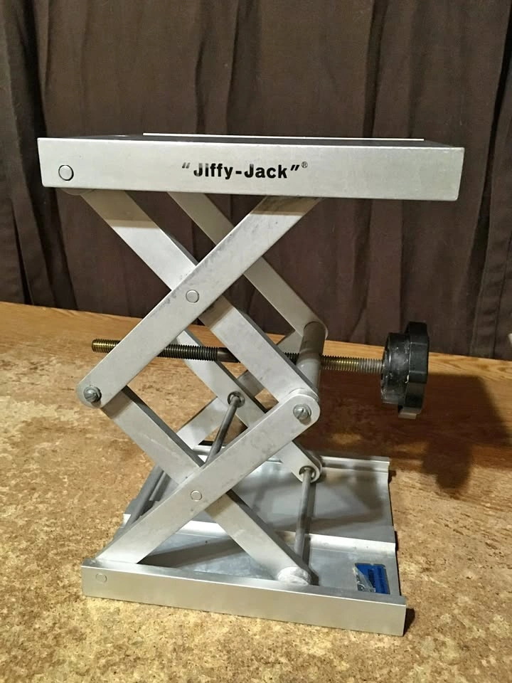 Cole Parmer Jiffy Jack Lab Jack Platform 7.5" x 6.5"