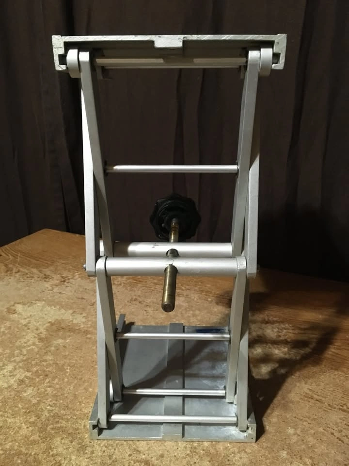 Cole Parmer Jiffy Jack Lab Jack Platform 7.5" x 6.5" - photo 3