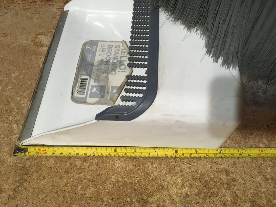 BROOM & DUSTPAN COMBO SET INDOOR/OUTDOOR - photo 4