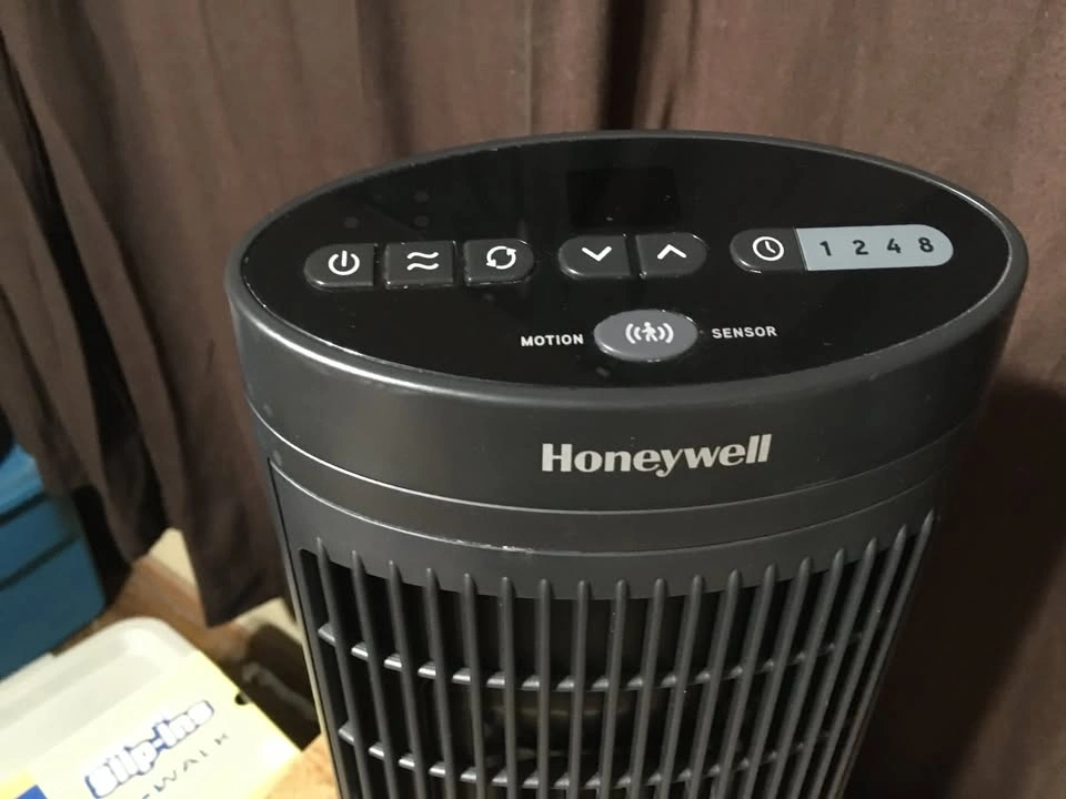 HONEYWELL CERAMIC DIGITAL TOWER HEATER HCE323V 1500W - photo 2