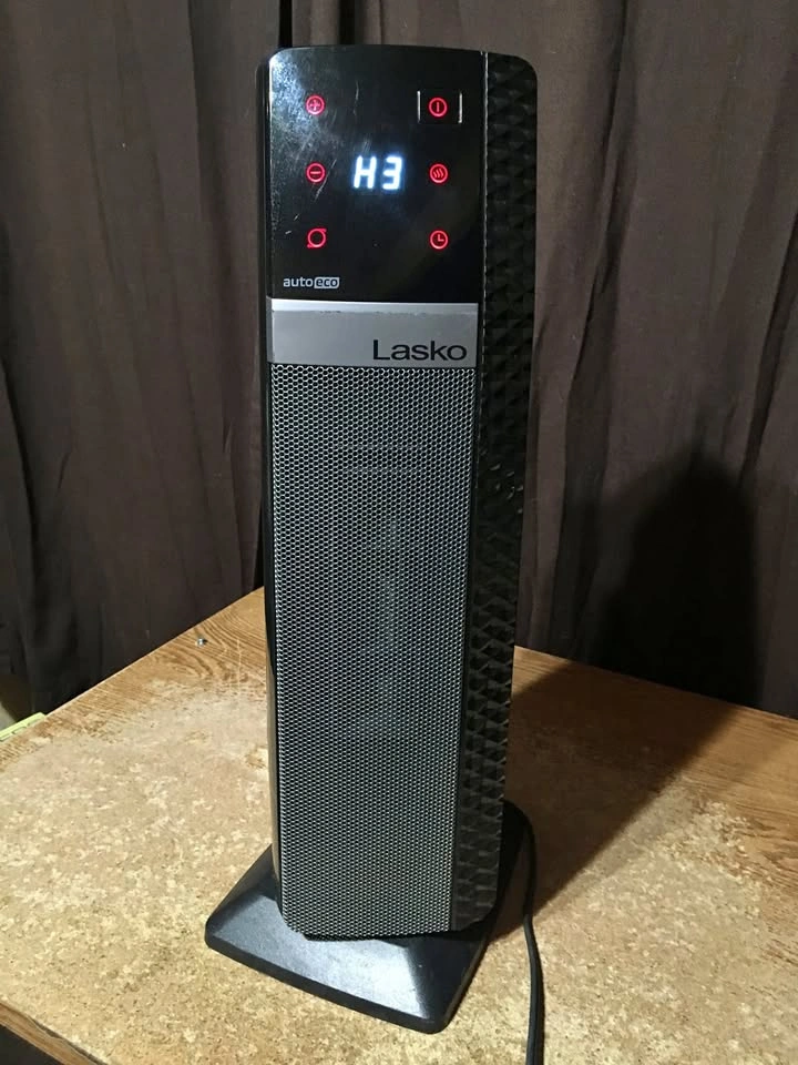 LASKO CT22445: 22” ELITE COLLECTION CERAMIC TOWER SPACE HEATER