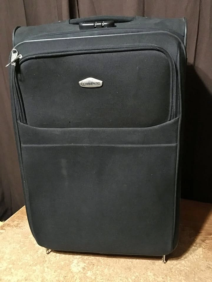 WINPARD ROLLING LUGGAGE BAG BLACK 22" X 14.5" X 8.5"