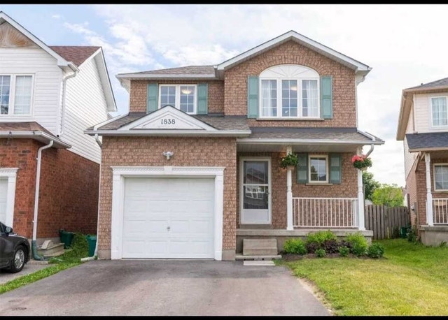 1 Person Room Sharing Near to Durham College/UOIT