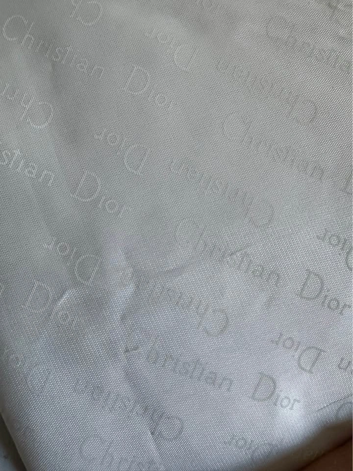 Approximately 7 yards Christian Dior lining fabric - photo 3