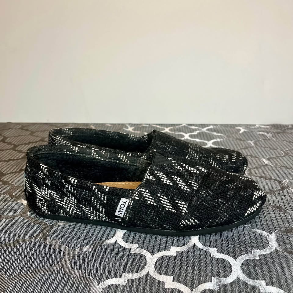 Fleece Lined Toms - Mens 8.5 / Womens 10 - photo 2