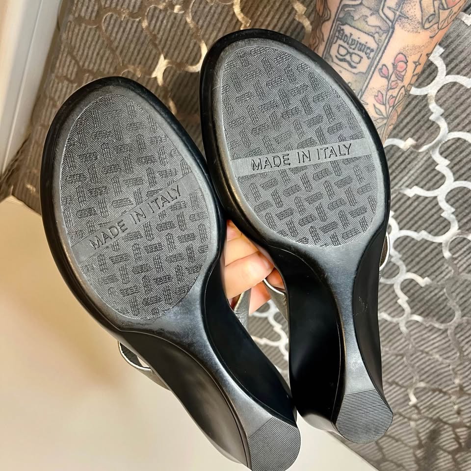 Brand New Italian Sandals Size 10 - photo 5
