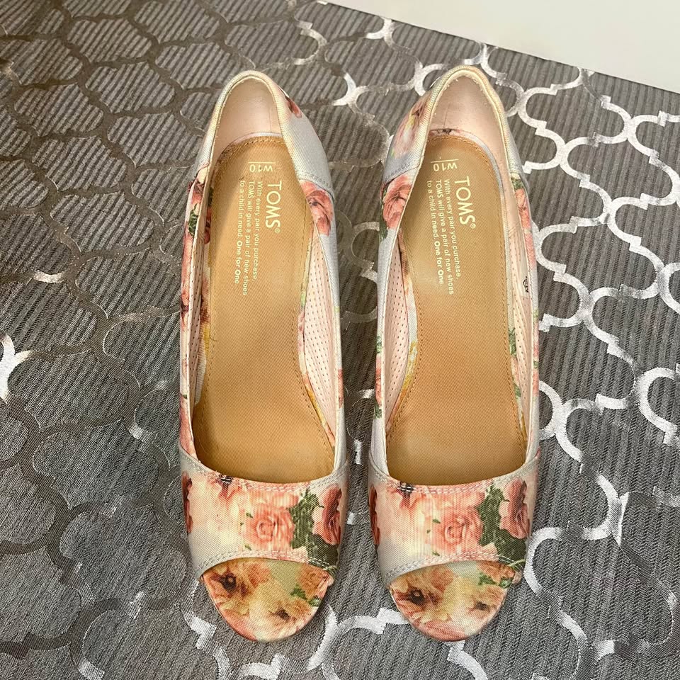 Tom’s Wedge Heel Sandals Size 10 - photo 3