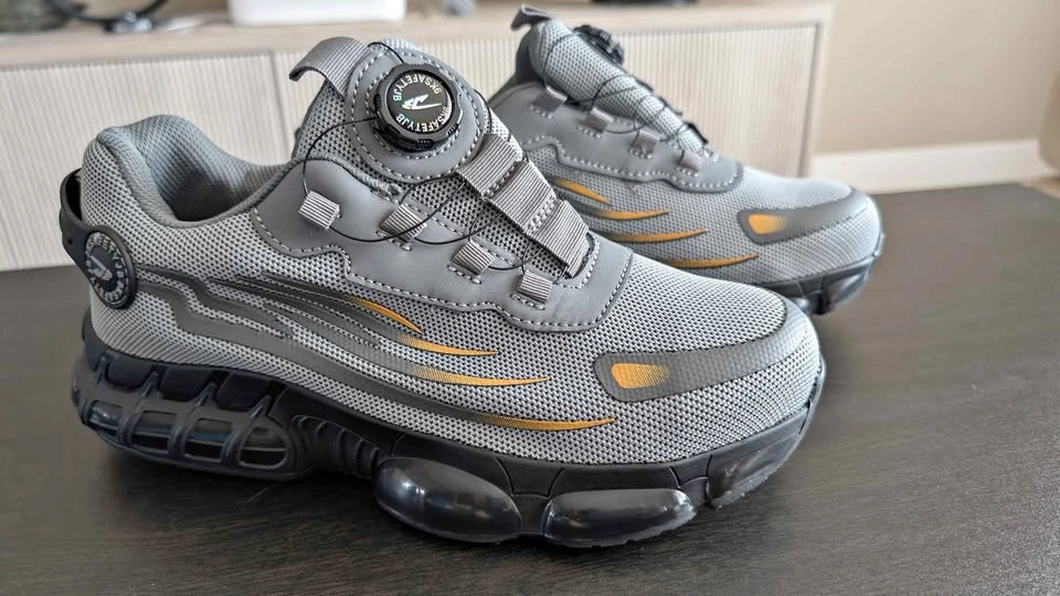 Brand new safety shoes with steel/composite toe (never worn)