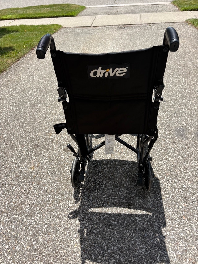 Travel/Transport wheelchair - photo 3