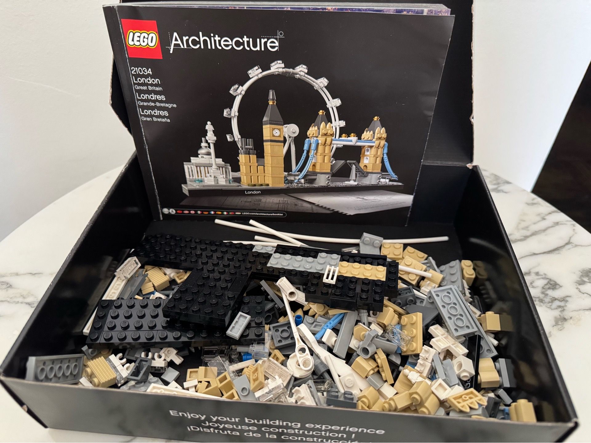 Lego Louvre 21024 - photo 3