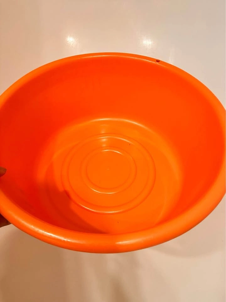Plastic tub - photo 2